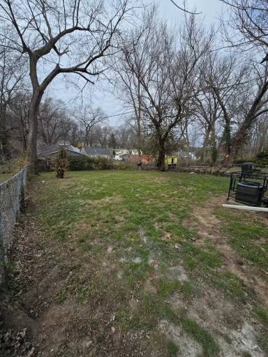 Main picture of 7124 Wayne Ave