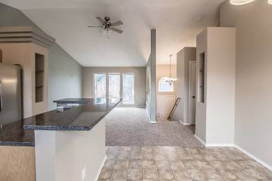 Main picture of 1125 S Glenn Ln