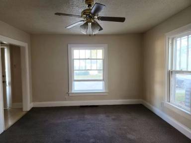 Main picture of 759 W Harrison Ave