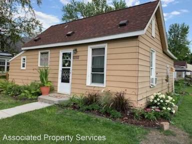 Main picture of 548 3rd Ave E