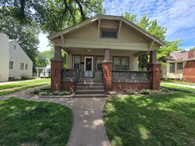 Main picture of 615 S Volutsia Ave