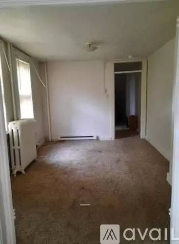 Main picture of 504 W Chestnut St