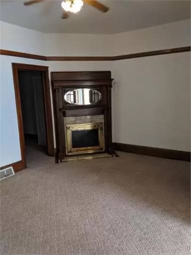 Main picture of 915 College Ave