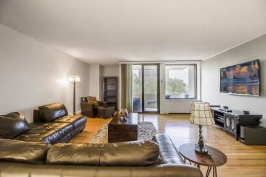 Main picture of Carrollsburg Condos