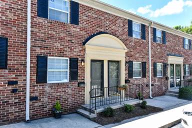 Main picture of Pelham Place North