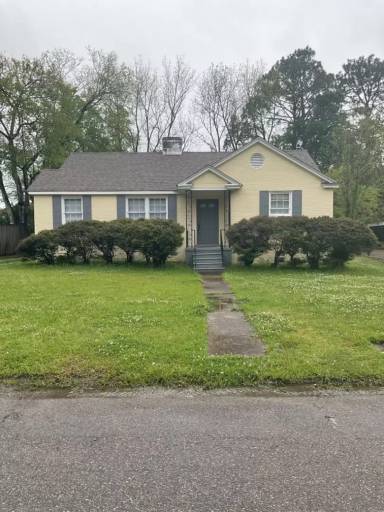 Main picture of 410 E Patton Ave