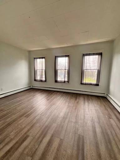 Main picture of 1117 E King St
