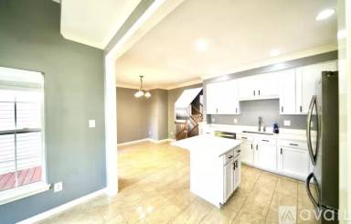 Main picture of 46678 Cavendish Sq