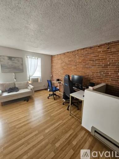 Main picture of 610 King St