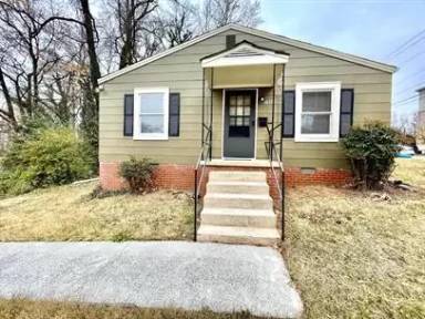 Main picture of 2900 Lawndale Dr