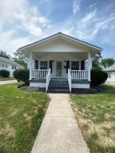 Main picture of 736 Eastern Ave