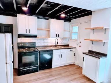 Main picture of 821-27 W Rich St
