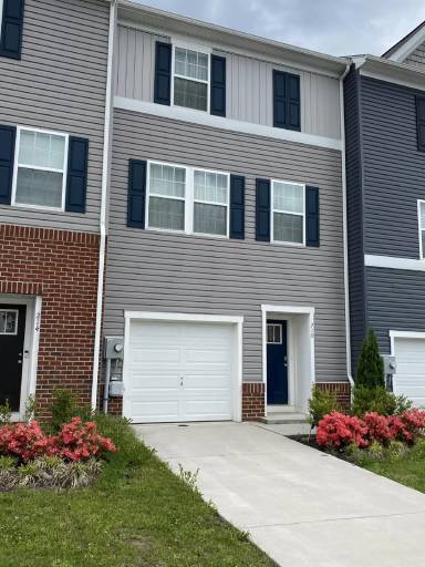 Main picture of 210 Vespucci Ln