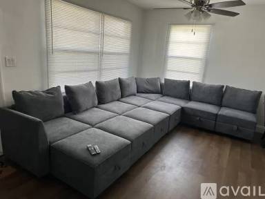 Main picture of 1121 Summit Blvd