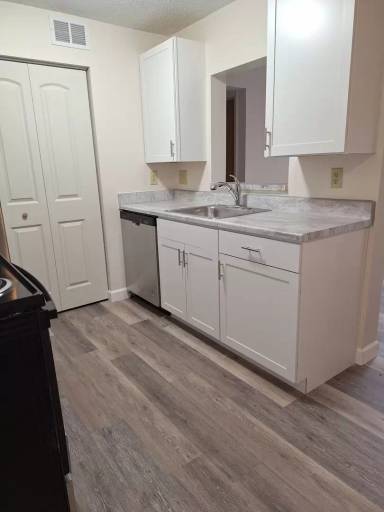 Main picture of Deer Creek Apartments