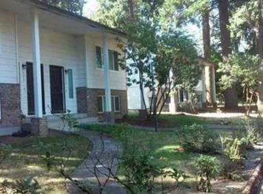 Main picture of 16927 NE Glisan St