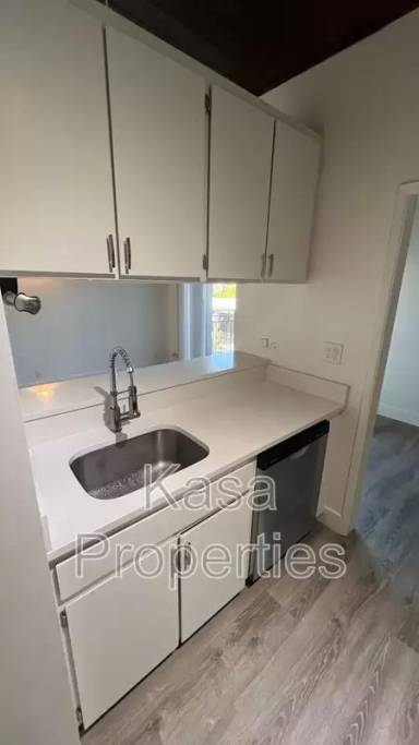 Main picture of 2309 Blake Street Apartments