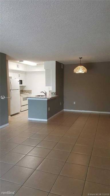 Main picture of Kendall Lake Towers