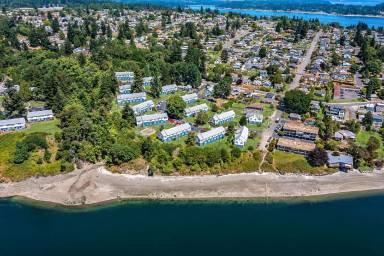 Main picture of The View at Manette Apartments