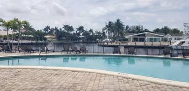 Main picture of 301 Golden Isles Dr