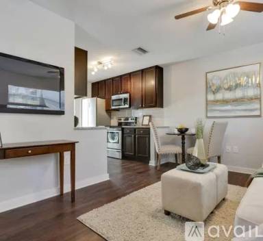Main picture of 6806 S Juanita St