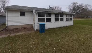 Main picture of 912 Chicago Ave