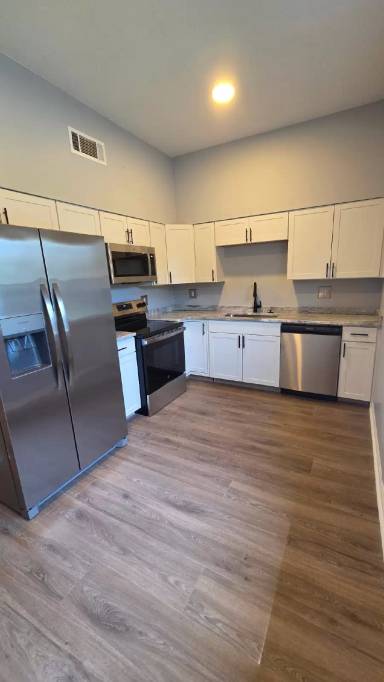 Main picture of 1205 Valmar St