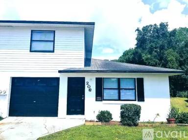 Main picture of 206 Mary Catherine Ct