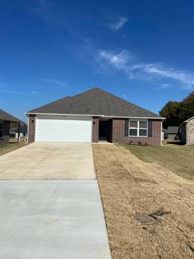 Main picture of 2501 Grand Ln