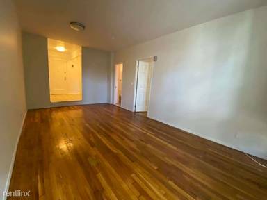 Main picture of 270 W 25th St