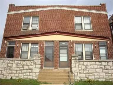 Main picture of 4817 S Broadway