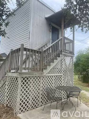 Main picture of 317 W Harrison Blvd
