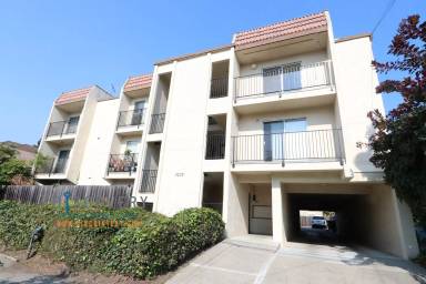 Main picture of 2229 McGee Ave