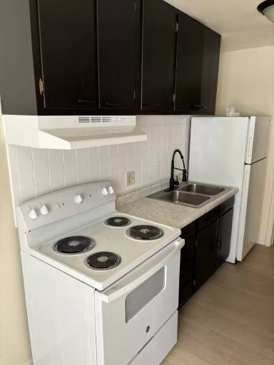 Main picture of 2014 W Woodriver Dr