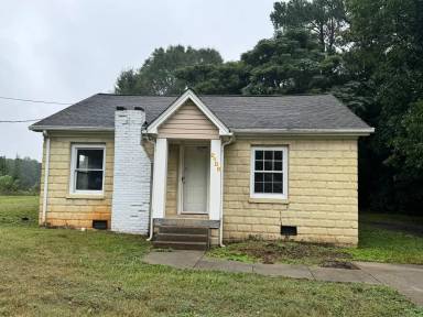 Main picture of 2109 Cleveland Ave