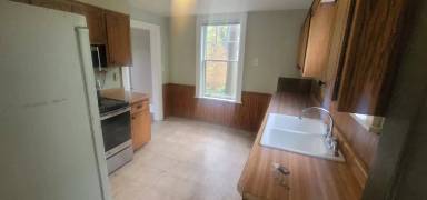 Main picture of 327 W Arrowhead Rd