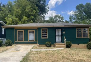 Main picture of 4240 39th Ave N
