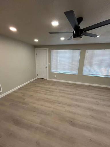 Main picture of 6321 Beverly Blvd