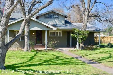Main picture of 305 Johnson St