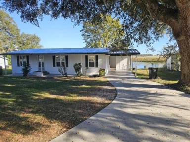 Main picture of 9007 Golden Gate Blvd