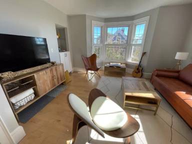 Main picture of 21 Salem St