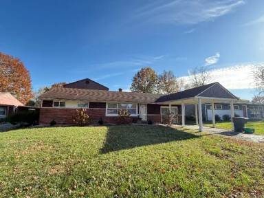 Main picture of 2723 Hillview Dr