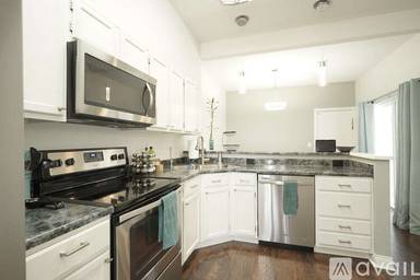 Main picture of 4760 W 88th Pl