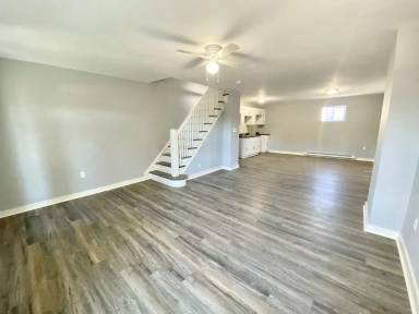Main picture of 2625 W Westmoreland St