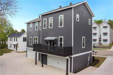 Main picture of 1485 N Gregg Ave