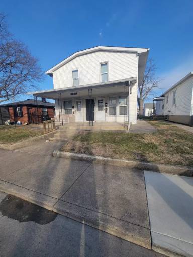 Main picture of 121 S 2nd Ave