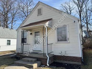 Main picture of 2401 Redwood Ave