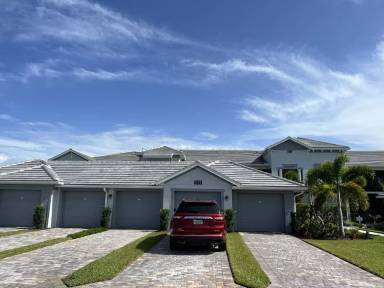 Main picture of 14040 Heritage Landing Blvd