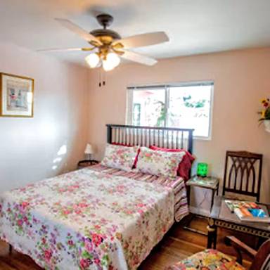 Main picture of 9859 Gandy Ave