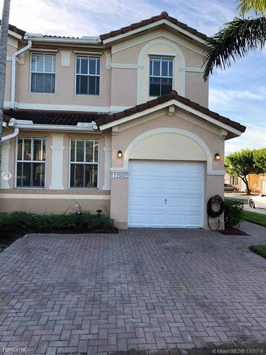 Main picture of 12562 SW 124th Ter